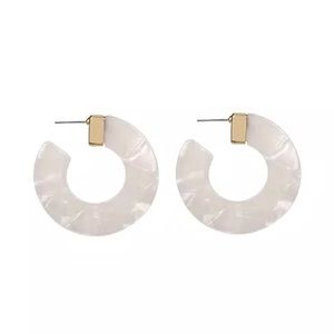 ☁️{BOGO}☁️ NEW White Half Hoop Acrylic Earrings